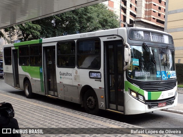 Empresa de Ônibus Vila Galvão 2333 na cidade de Guarulhos, São Paulo, Brasil, por Rafael Lopes de Oliveira. Número da foto: #11047021.