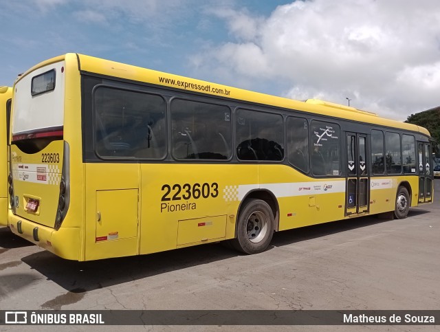 Viação Pioneira 223603 na cidade de Brasília, Distrito Federal, Brasil, por Matheus de Souza. Número da foto: #11050321.