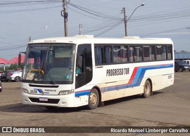 Progresso Tur 1220 na cidade de Santa Cruz do Sul, Rio Grande do Sul, Brasil, por Ricardo Manoel Limberger Carvalho. Número da foto: #11003559.