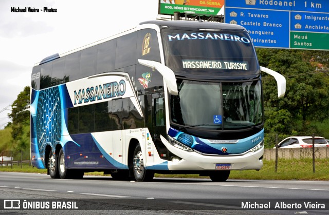 Massaneiro Turismo 2001 na cidade de Embu das Artes, São Paulo, Brasil, por Michael  Alberto Vieira. Número da foto: #11052855.