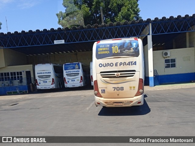 Viação Ouro e Prata 708 na cidade de Santa Rosa, Rio Grande do Sul, Brasil, por Rudinei Francisco Mantovani. Número da foto: #11053193.