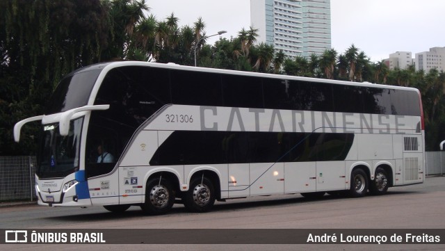 Auto Viação Catarinense 321306 na cidade de Curitiba, Paraná, Brasil, por André Lourenço de Freitas. ID da foto: 11052813.