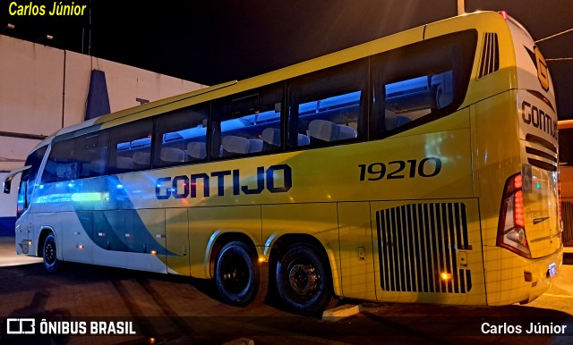 Empresa Gontijo de Transportes 19210 na cidade de Goiânia, Goiás, Brasil, por Carlos Júnior. ID da foto: 11054834.