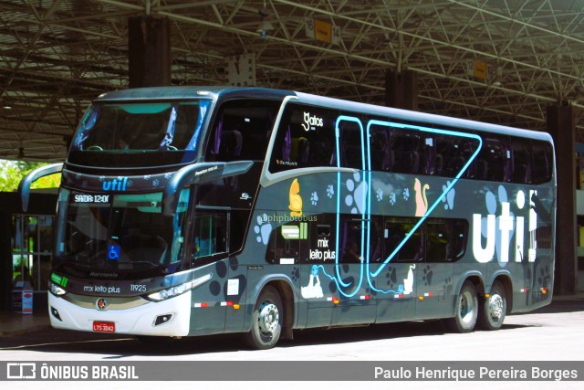 UTIL - União Transporte Interestadual de Luxo 11925 na cidade de Varginha, Minas Gerais, Brasil, por Paulo Henrique Pereira Borges. Número da foto: #11054747.