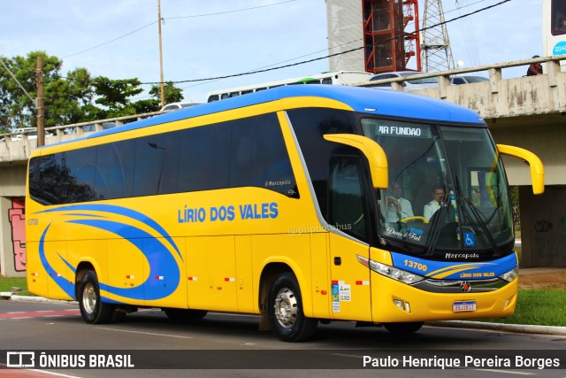 Viação Lírio dos Vales 13700 na cidade de Vitória, Espírito Santo, Brasil, por Paulo Henrique Pereira Borges. ID da foto: 11054623.