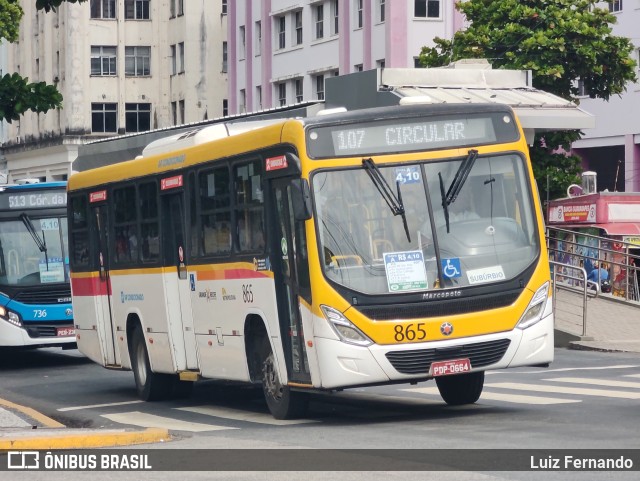 Empresa Metropolitana 865 na cidade de Recife, Pernambuco, Brasil, por Luiz Fernando. Número da foto: #11054718.