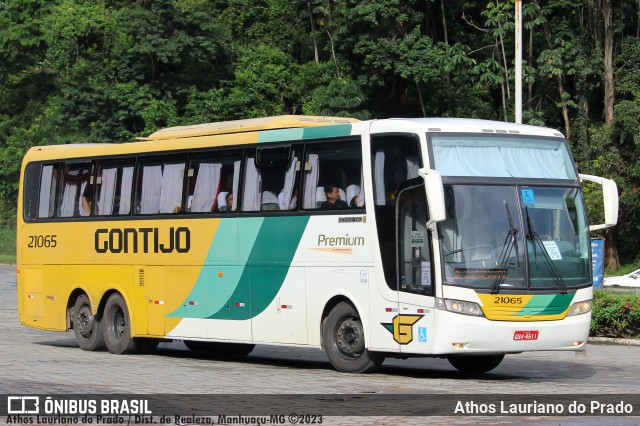 Empresa Gontijo de Transportes 21065 na cidade de Manhuaçu, Minas Gerais, Brasil, por Athos Lauriano do Prado. ID da foto: 11057844.