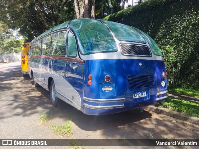 Ônibus Particulares 1J94 na cidade de São Paulo, São Paulo, Brasil, por Vanderci Valentim. Número da foto: #11056508.