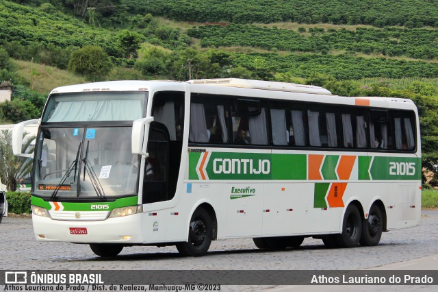 Empresa Gontijo de Transportes 21015 na cidade de Manhuaçu, Minas Gerais, Brasil, por Athos Lauriano do Prado. Número da foto: #11057836.