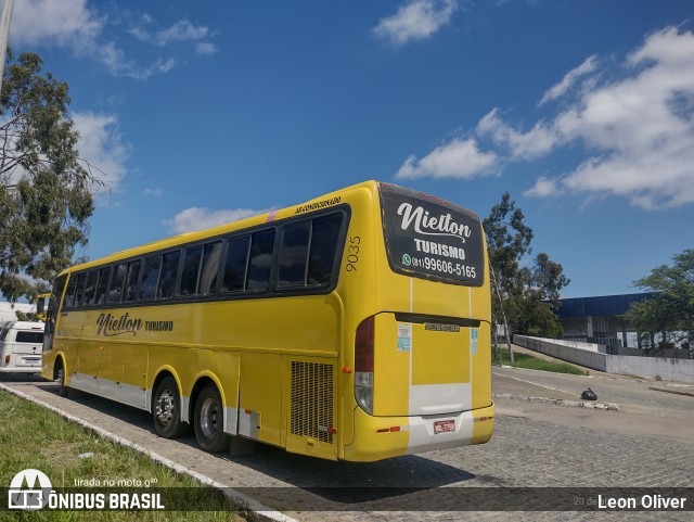 Nielton Turismo 9035 na cidade de Caruaru, Pernambuco, Brasil, por Leon Oliver. Número da foto: #11056559.