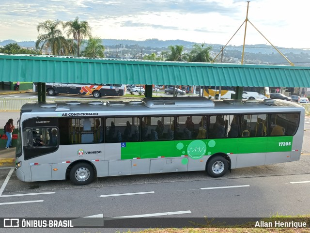 Rápido Sumaré - MOV Vinhedo 17.205 na cidade de Vinhedo, São Paulo, Brasil, por Allan Henrique. ID da foto: 11062887.