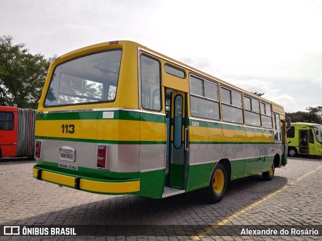 Ônibus Particulares 113 na cidade de Curitiba, Paraná, Brasil, por Alexandre do Rosário. ID da foto: 11062815.