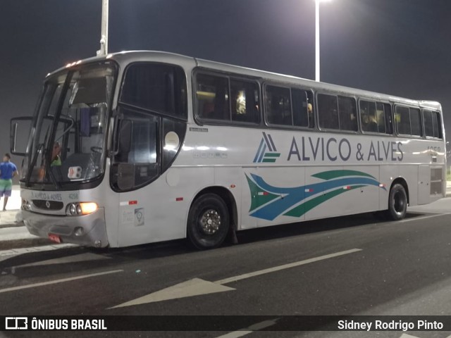 Alvico & Alves Transportes 4258 na cidade de Rio de Janeiro, Rio de Janeiro, Brasil, por Sidney Rodrigo Pinto . ID da foto: 11064462.