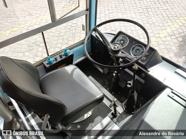 Ônibus Particulares 113 na cidade de Curitiba, Paraná, Brasil, por Alexandre do Rosário. ID da foto: 11062809.