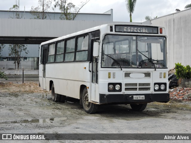 Ônibus Particulares 7140 na cidade de Indaial, Santa Catarina, Brasil, por Almir Alves. ID da foto: 11067729.