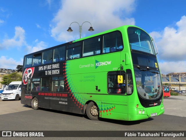 First Bus 37177 na cidade de Penzance, Cornwall, Inglaterra, por Fábio Takahashi Tanniguchi. ID da foto: 11071745.