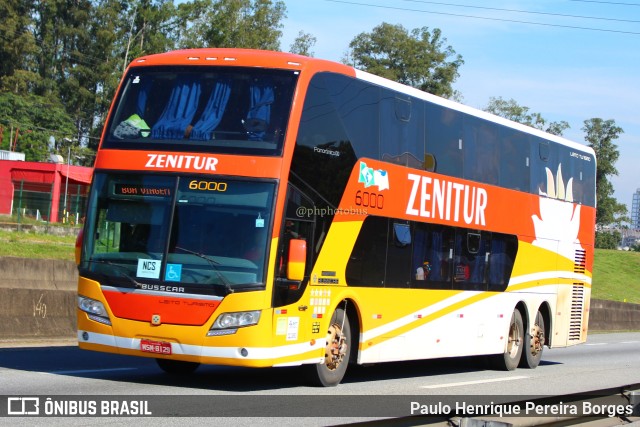 Zenitur 6000 na cidade de Resende, Rio de Janeiro, Brasil, por Paulo Henrique Pereira Borges. Número da foto: #11071813.