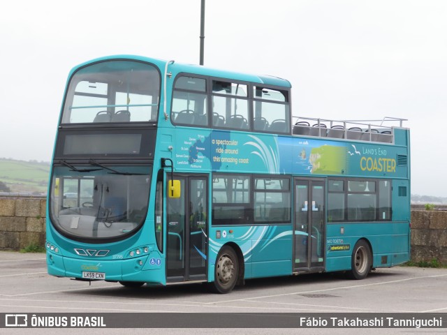 First Bus 37795 na cidade de Penzance, Cornwall, Inglaterra, por Fábio Takahashi Tanniguchi. ID da foto: 11074475.