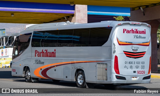 Destinos Parhíkuni 9009 na cidade de Morelia, Michoacán, México, por Fabián Reyes. Número da foto: #11072582.