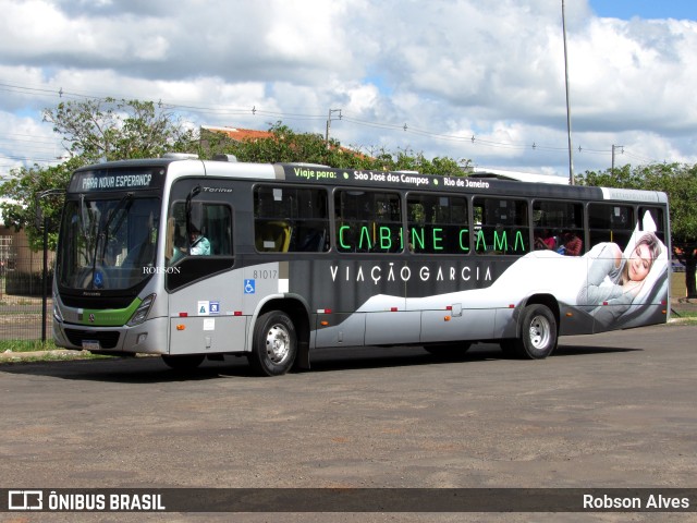Viação Garcia 81017 na cidade de Paranavaí, Paraná, Brasil, por Robson Alves. Número da foto: #11077428.