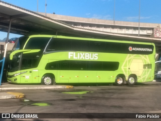 Expresso Adamantina 422108 na cidade de Rio de Janeiro, Rio de Janeiro, Brasil, por Fábio Paixão. Número da foto: #11075164.