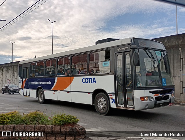 Viação Raposo Tavares Cotia 2107 na cidade de Cotia, São Paulo, Brasil, por David Macedo Rocha. Número da foto: #11076630.