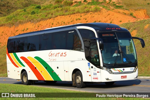Grutas Turismo 3200 na cidade de Aparecida, São Paulo, Brasil, por Paulo Henrique Pereira Borges. Número da foto: #11077274.