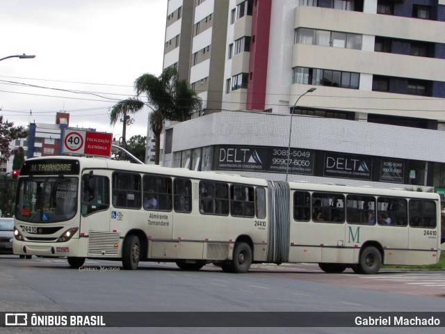 Viação Antonina 24410 na cidade de Curitiba, Paraná, Brasil, por Gabriel Machado. Número da foto: #11080188.