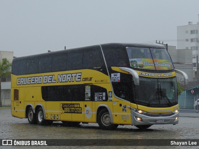Crucero del Norte 2120 na cidade de Balneário Camboriú, Santa Catarina, Brasil, por Shayan Lee. Número da foto: #11008494.