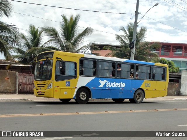 Viação Sudeste 130 na cidade de Marataízes, Espírito Santo, Brasil, por Warlen Souza. ID da foto: 11012534.