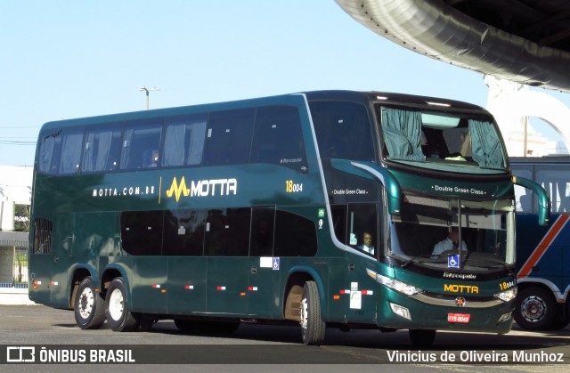 Viação Motta 18004 na cidade de Marília, São Paulo, Brasil, por Vinicius de Oliveira Munhoz. Número da foto: #11012568.