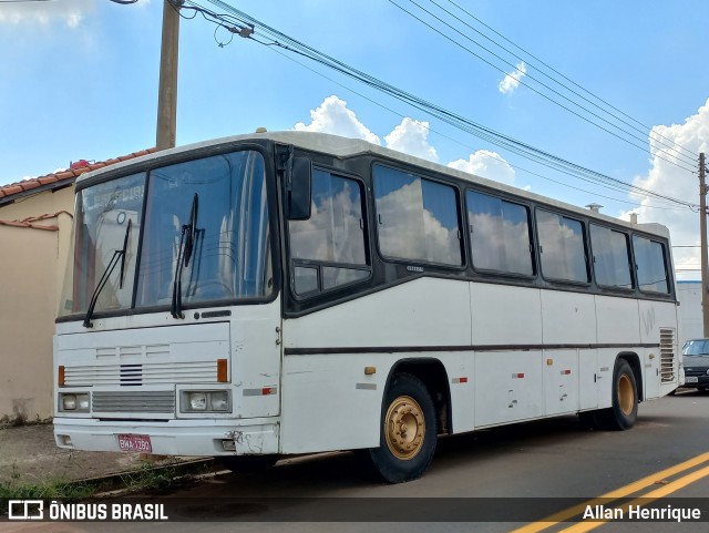 Ônibus Particulares  na cidade de Paulínia, São Paulo, Brasil, por Allan Henrique. ID da foto: 11013409.