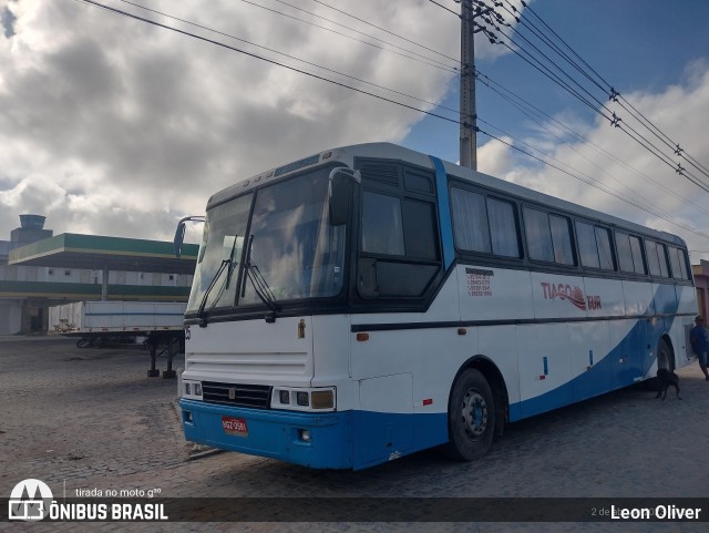 Tiago Tur 2540 na cidade de Cupira, Pernambuco, Brasil, por Leon Oliver. ID da foto: 11016445.