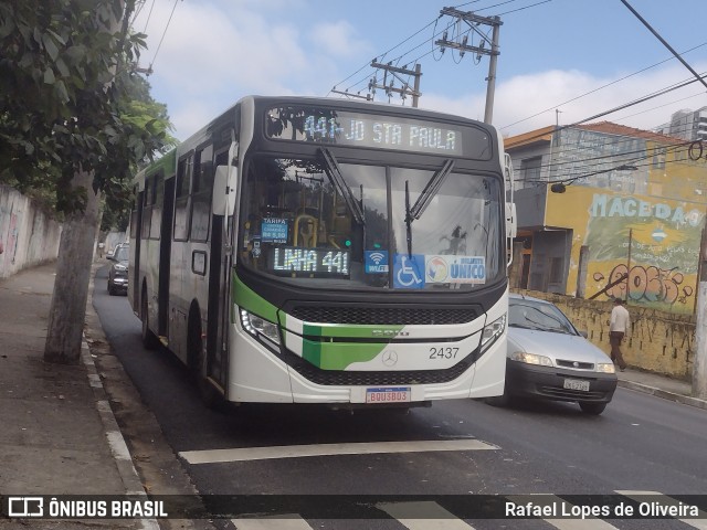 Empresa de Ônibus Vila Galvão 2437 na cidade de Guarulhos, São Paulo, Brasil, por Rafael Lopes de Oliveira. Número da foto: #11016736.