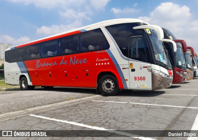 Branca de Neve Turismo 9360 na cidade de São Paulo, São Paulo, Brasil, por Daniel Bispo. ID da foto: 11016882.