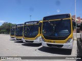 Empresa Metropolitana 328 na cidade de Olinda, Pernambuco, Brasil, por Alexandre Dumas. Número da foto: #:id.