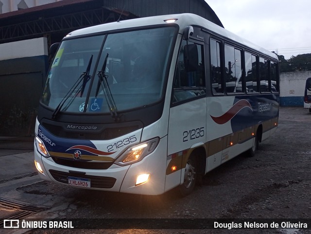 Taipastur Transportes Turísticos 21235 na cidade de São Paulo, São Paulo, Brasil, por Douglas Nelson de Oliveira. Número da foto: #11020252.