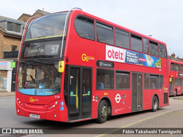 London General E120 na cidade de Kingston upon Thames, Surrey, Inglaterra, por Fábio Takahashi Tanniguchi. ID da foto: 11024069.