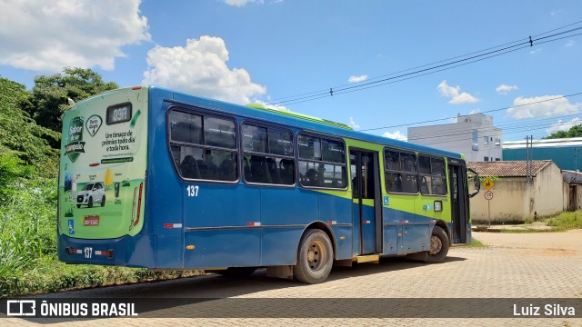 MOBI Transporte Urbano 137 na cidade de Governador Valadares, Minas Gerais, Brasil, por Luiz Silva. Número da foto: #11082555.