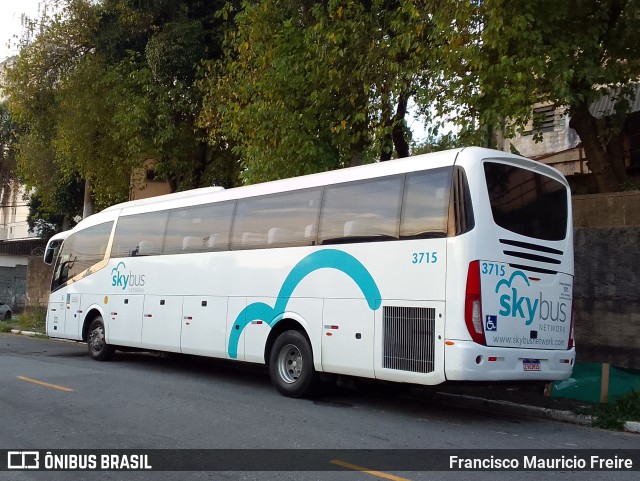 SkyBus Network 3715 na cidade de São Paulo, São Paulo, Brasil, por Francisco Mauricio Freire. Número da foto: #11083391.