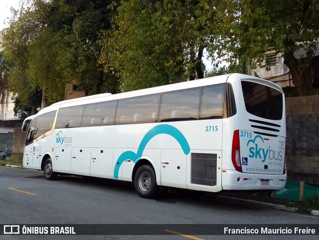 SkyBus Network 3715 na cidade de São Paulo, São Paulo, Brasil, por Francisco Mauricio Freire. ID da foto: 11083391.