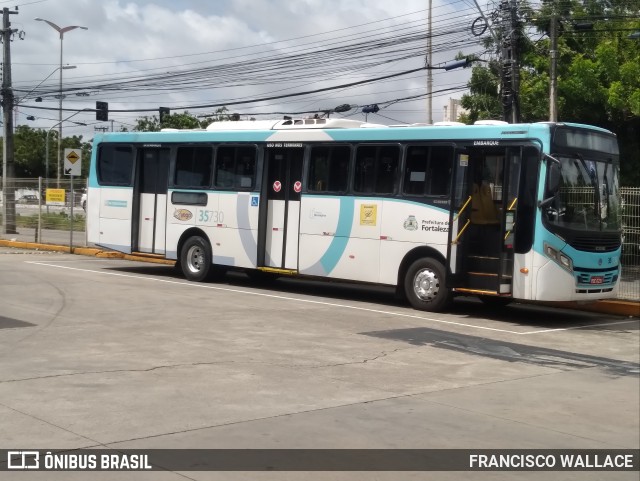 Rota Sol > Vega Transporte Urbano 35730 na cidade de Fortaleza, Ceará, Brasil, por FRANCISCO WALLACE. Número da foto: #11106042.