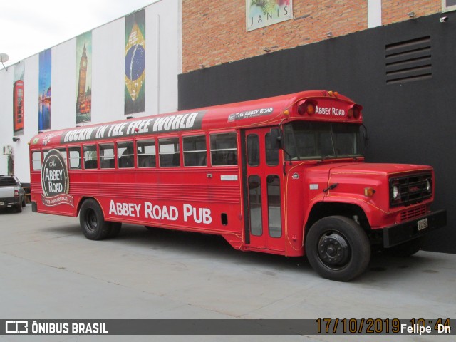 Abbey Road Sport Club 1296 na cidade de Toledo, Paraná, Brasil, por Felipe  Dn. ID da foto: 11106145.