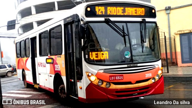 Petro Ita Transportes Coletivos de Passageiros 2058 na cidade de Petrópolis, Rio de Janeiro, Brasil, por Leandro Da silva. Número da foto: #11107545.