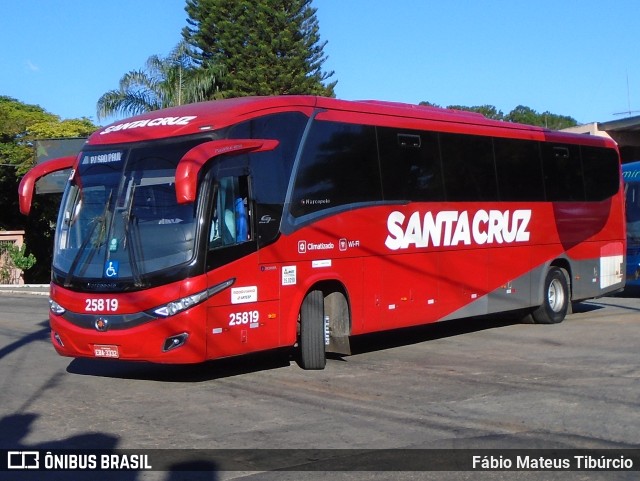 Viação Santa Cruz 25819 na cidade de Três Corações, Minas Gerais, Brasil, por Fábio Mateus Tibúrcio. Número da foto: #11110501.