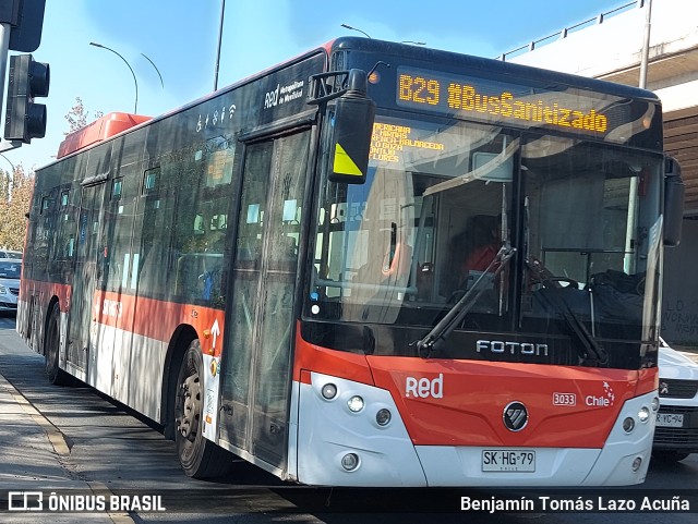 Buses Alfa S.A. 3033 na cidade de Independencia, Santiago, Metropolitana de Santiago, Chile, por Benjamín Tomás Lazo Acuña. Número da foto: #11116511.