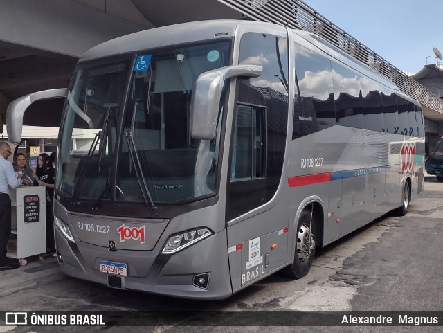 Auto Viação 1001 RJ 108.1227 na cidade de Rio de Janeiro, Rio de Janeiro, Brasil, por Alexandre  Magnus. ID da foto: 11117645.