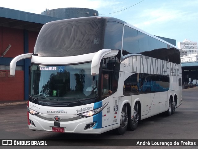 Auto Viação Catarinense 319322 na cidade de Porto Alegre, Rio Grande do Sul, Brasil, por André Lourenço de Freitas. Número da foto: #11119749.