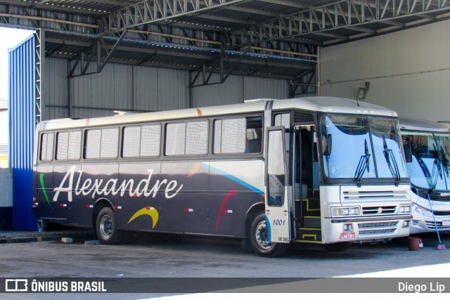 Alexandre Turismo 1001 na cidade de Palhoça, Santa Catarina, Brasil, por Diego Lip. Número da foto: #11123465.