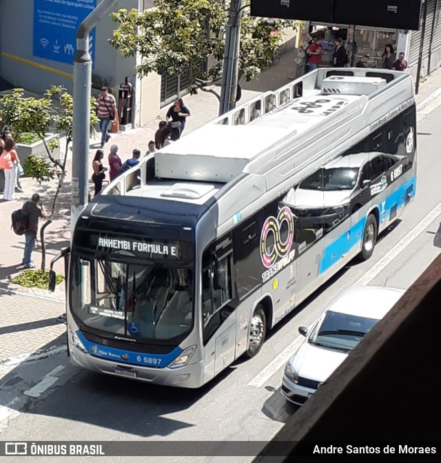 Transwolff Transportes e Turismo 6 6897 na cidade de São Paulo, São Paulo, Brasil, por Andre Santos de Moraes. Número da foto: #11124763.